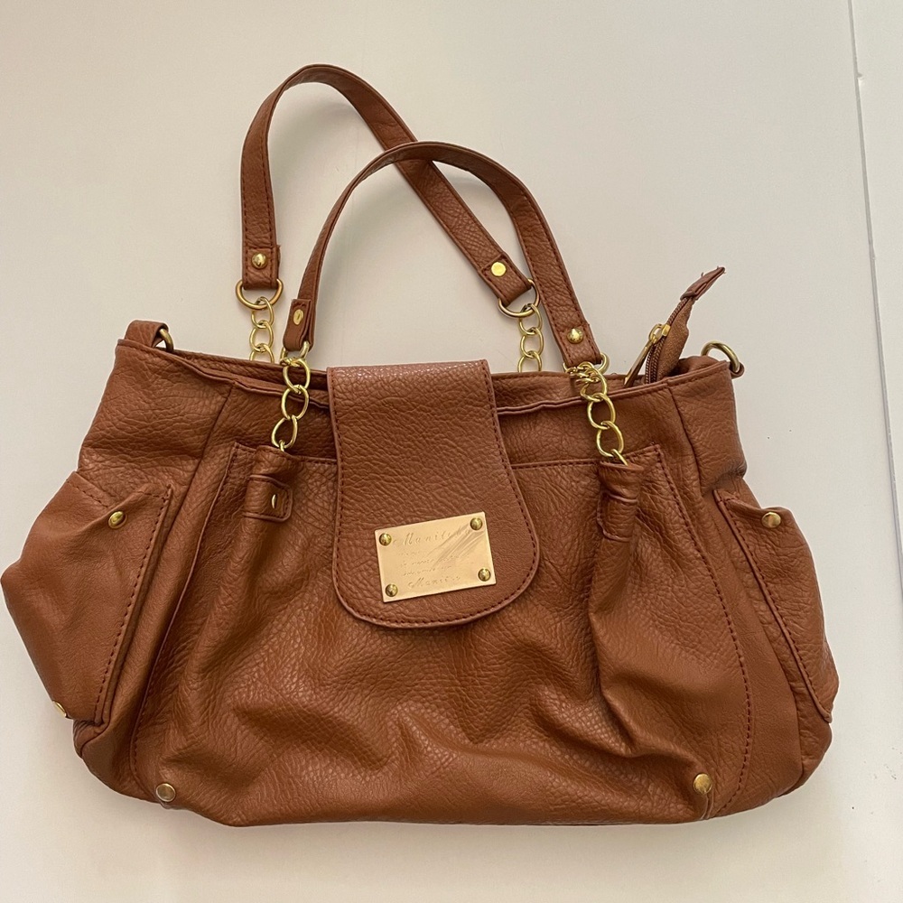 Womens Brown Leather Zipper Closure/ Inner Zipper Pockets Bottom Stud Handle Bag